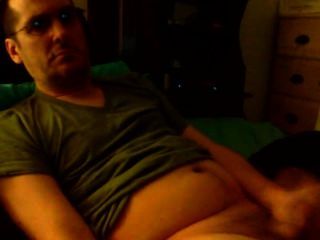 abuela jugando con sus dedos en el culo